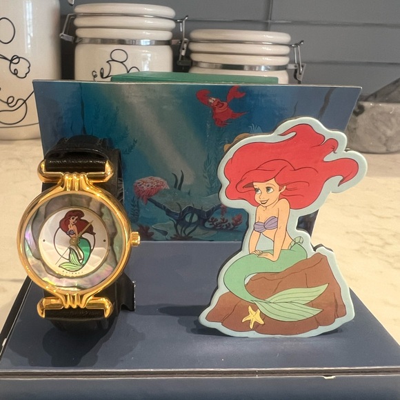 Limited edition Disney The little mermaid watch - Picture 4 of 9